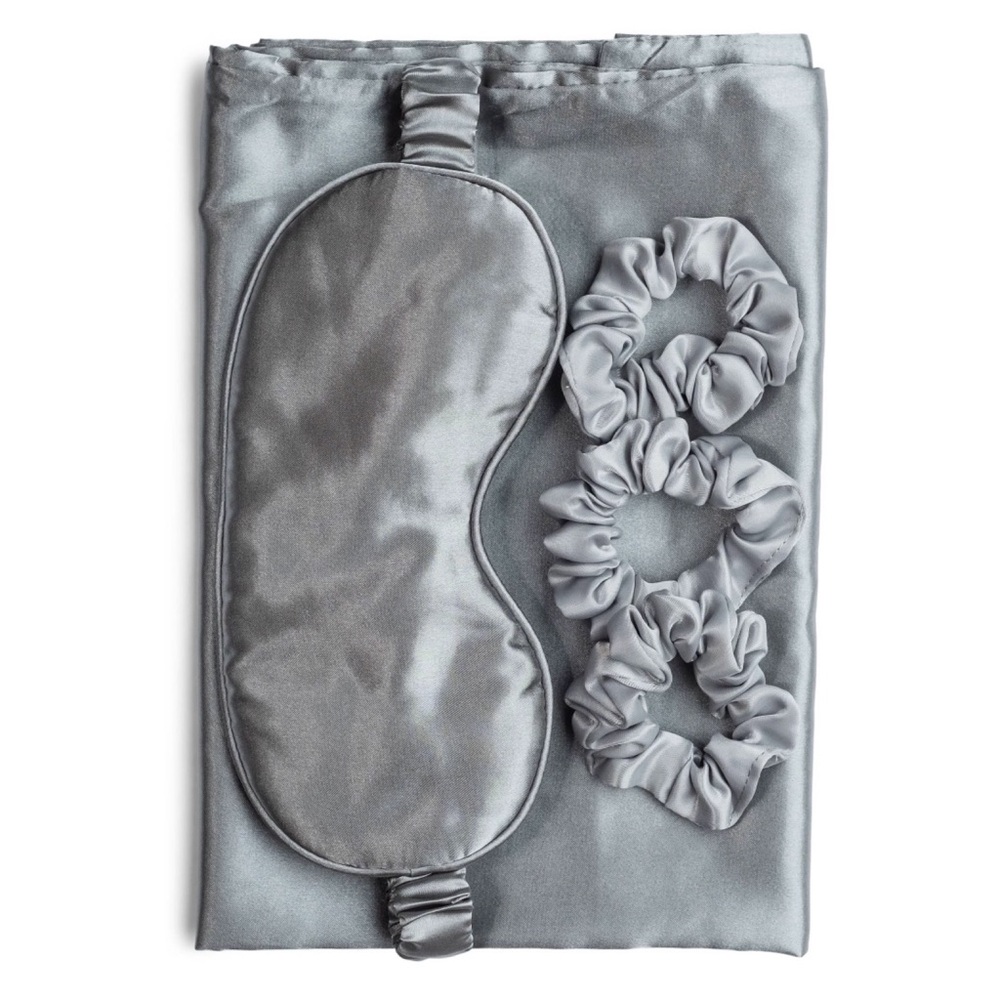 Satin pillowcase set